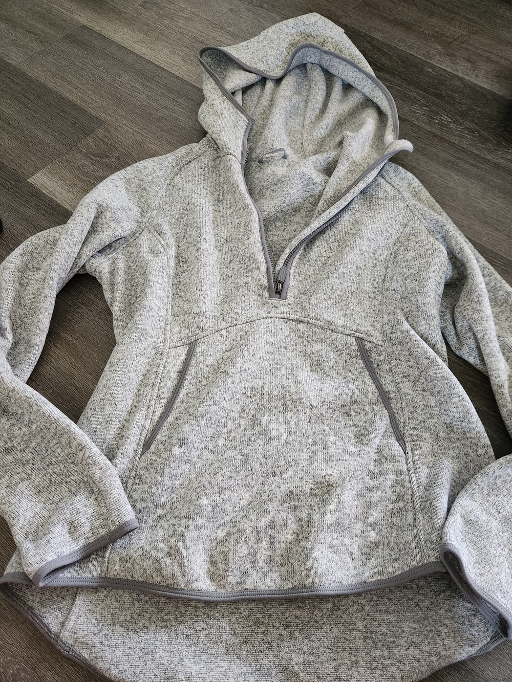 Womens Lululemon Gray Hooded Quarter-Zip Sweater Jacket Size 6 No Size Dot